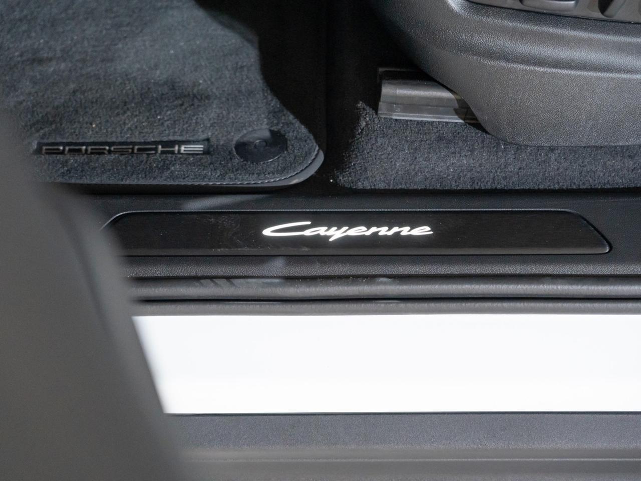 2026 Porsche Cayenne E-Hybrid Pompano Beach FL