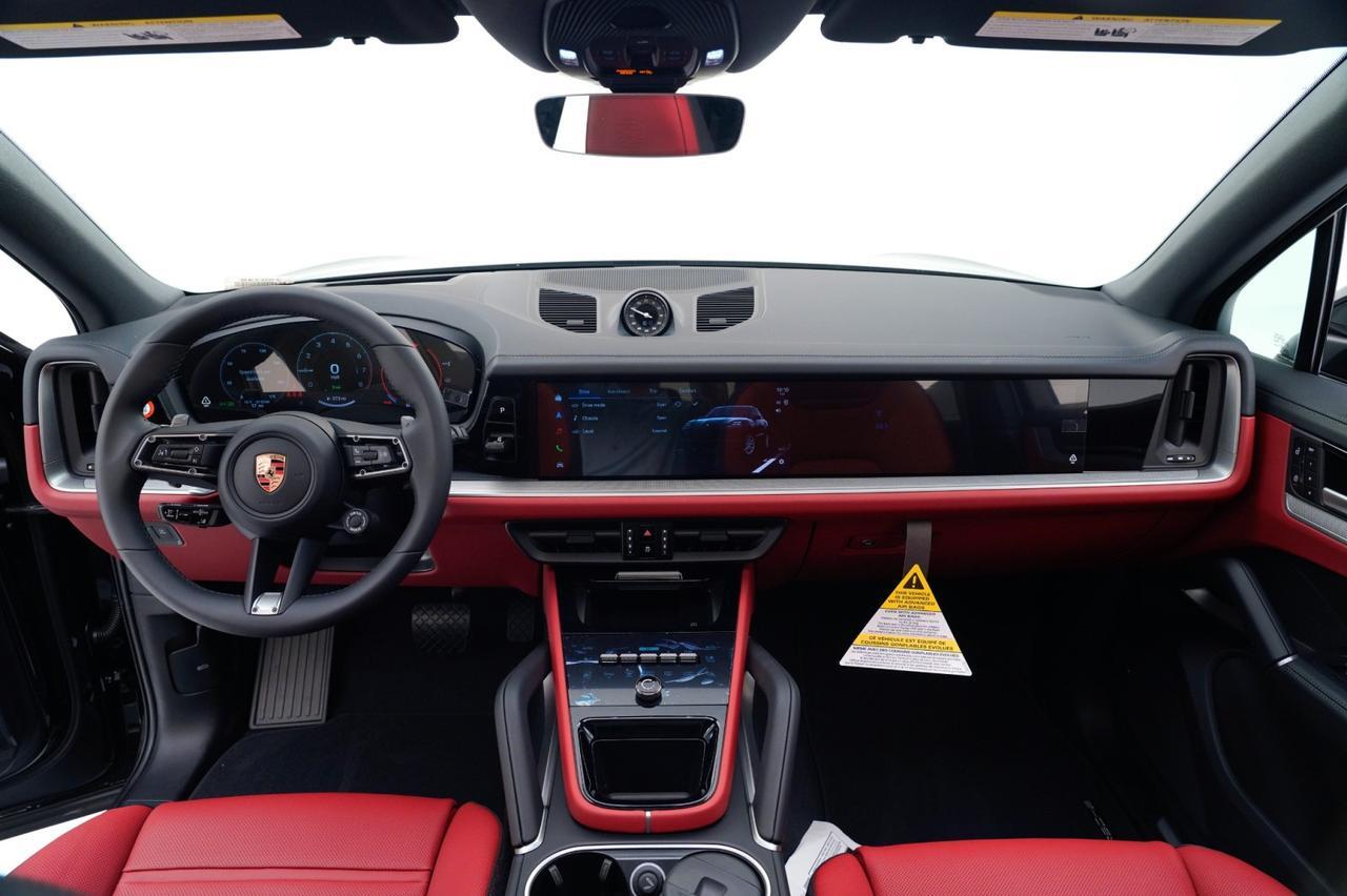 2026 Porsche Cayenne E-Hybrid Pompano Beach FL