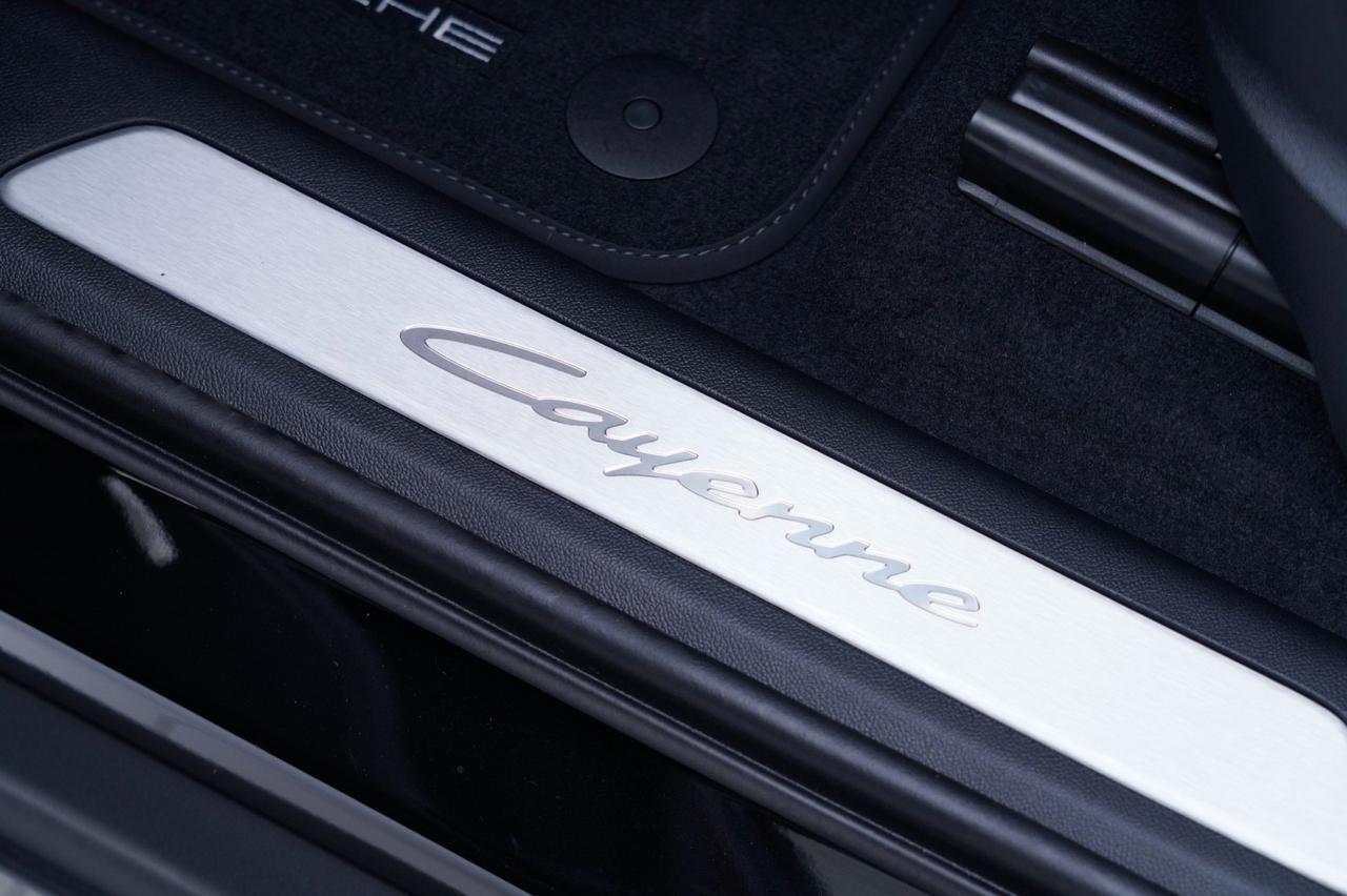 2026 Porsche Cayenne E-Hybrid Pompano Beach FL