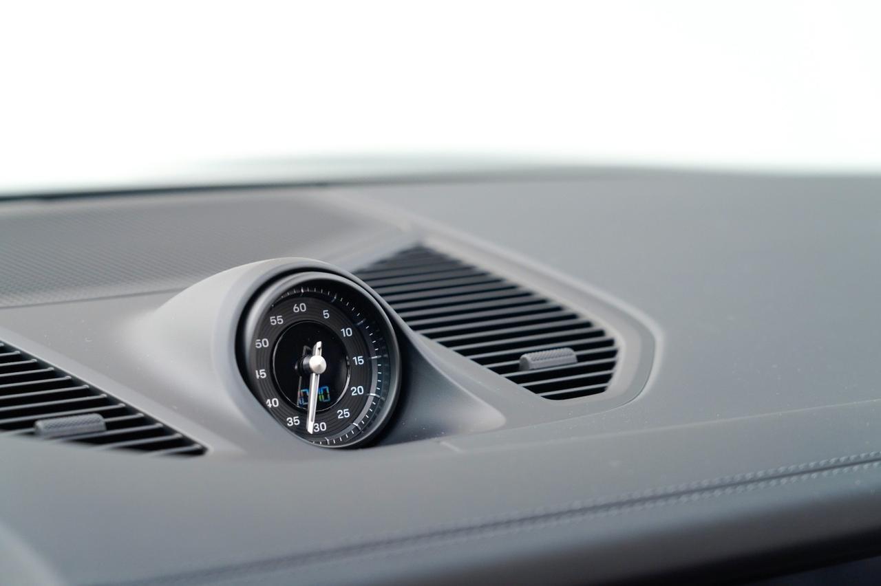 2026 Porsche Cayenne E-Hybrid Pompano Beach FL