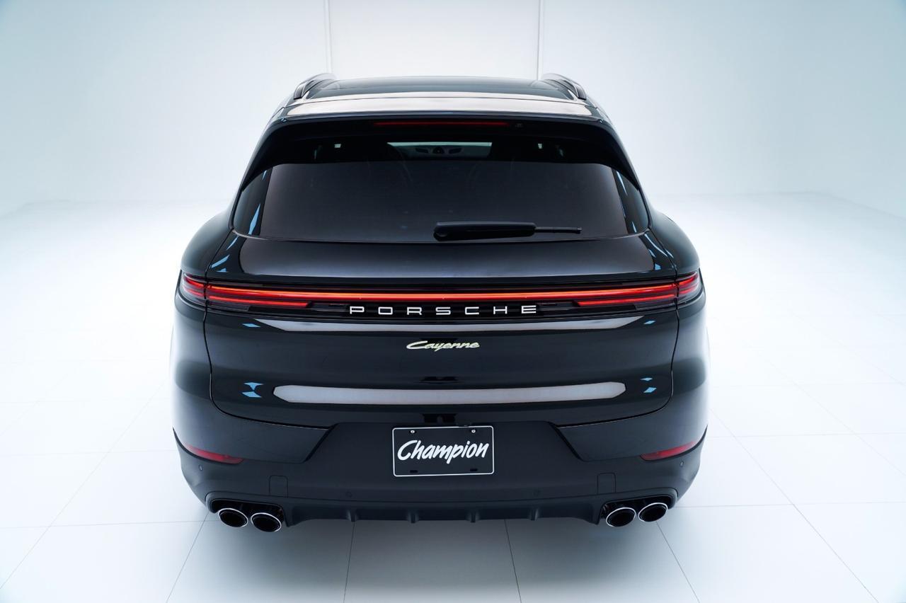 2026 Porsche Cayenne E-Hybrid Pompano Beach FL