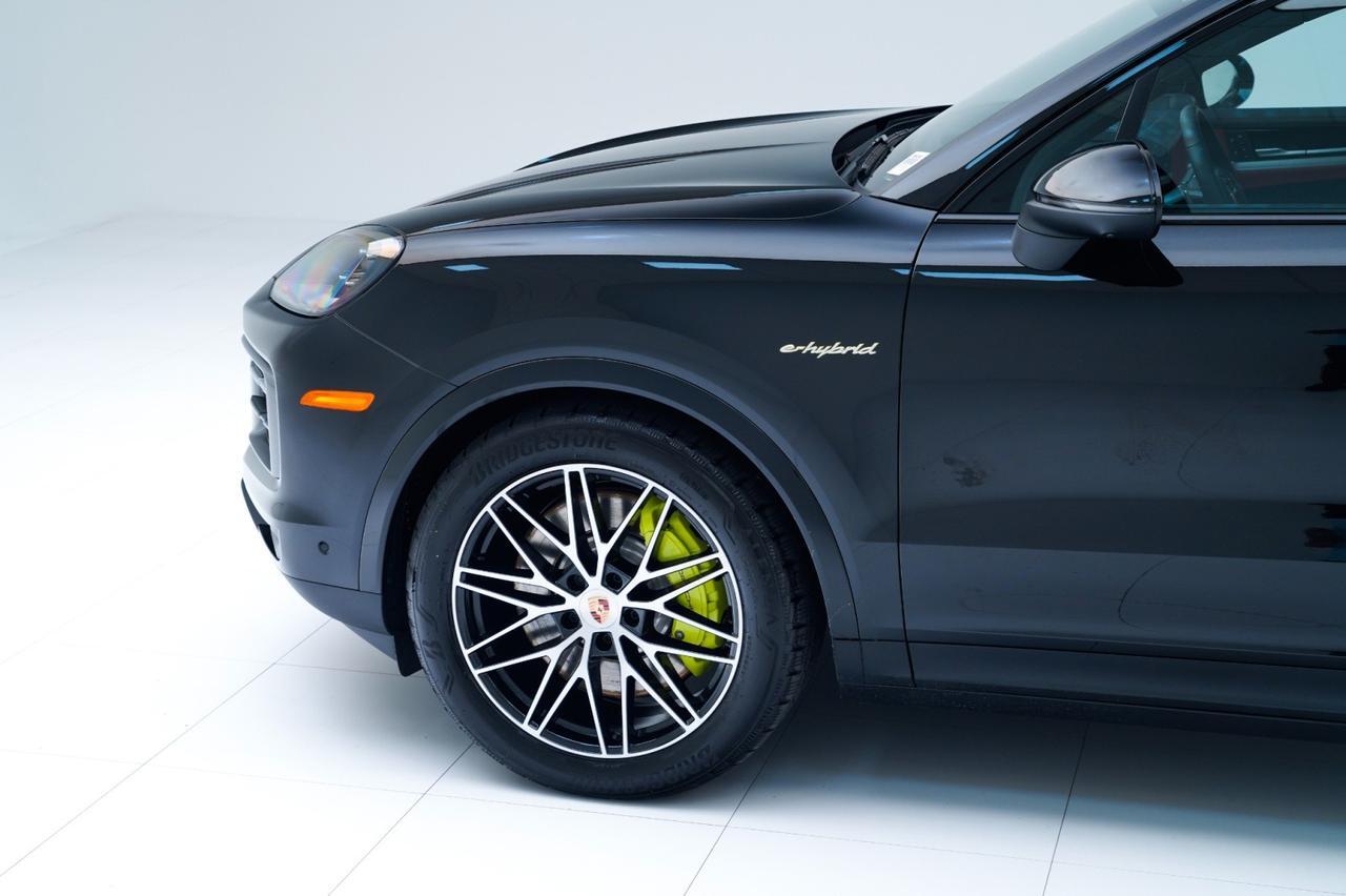 2026 Porsche Cayenne E-Hybrid Pompano Beach FL
