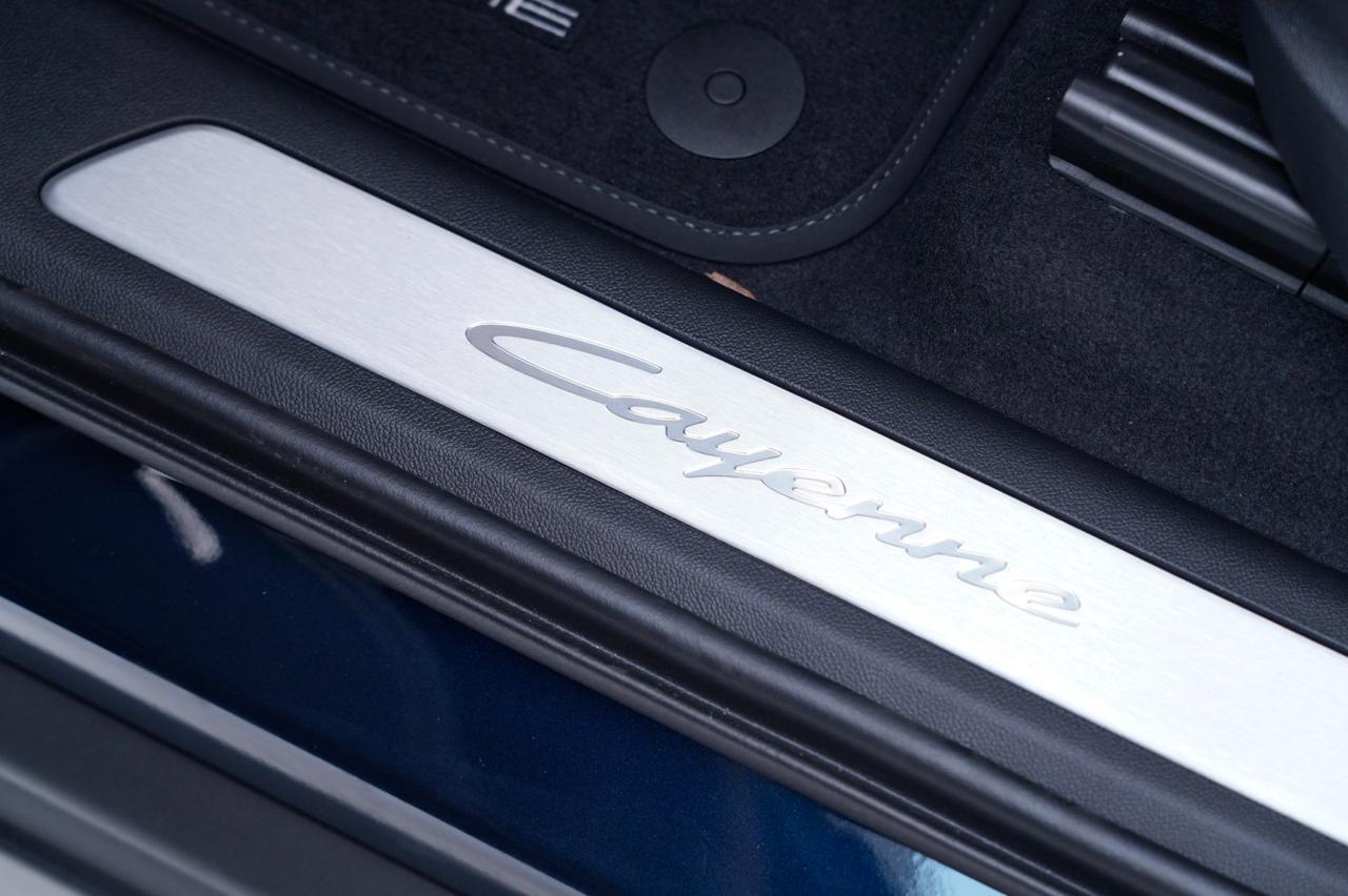 2026 Porsche Cayenne E-Hybrid Pompano Beach FL