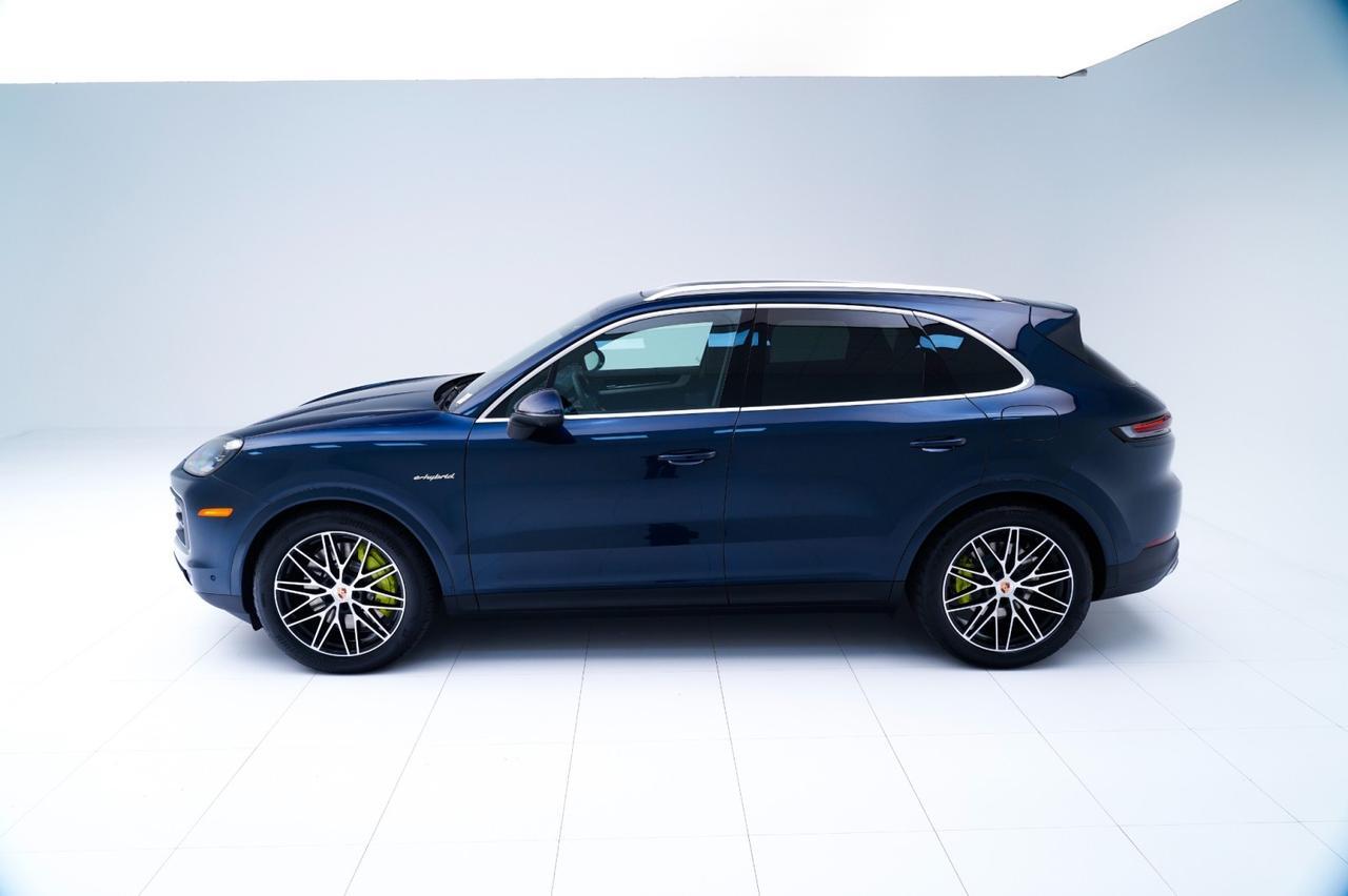 2026 Porsche Cayenne E-Hybrid Pompano Beach FL