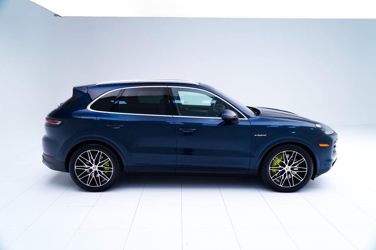 2026 Porsche Cayenne E-Hybrid Pompano Beach FL