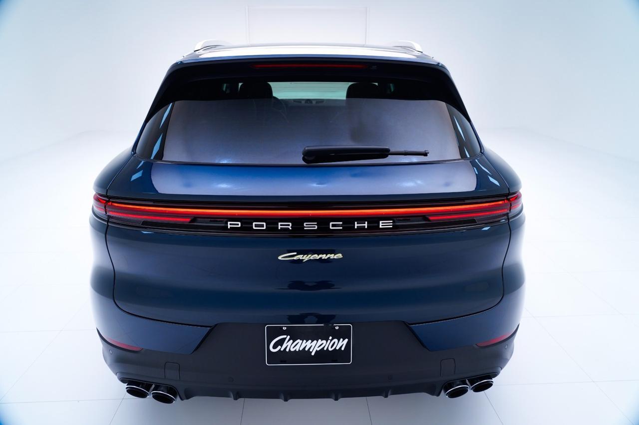 2026 Porsche Cayenne E-Hybrid Pompano Beach FL