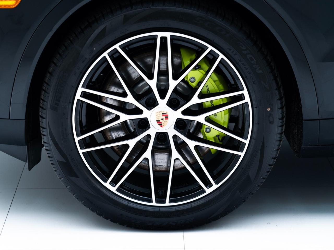 2026 Porsche Cayenne E-Hybrid Pompano Beach FL