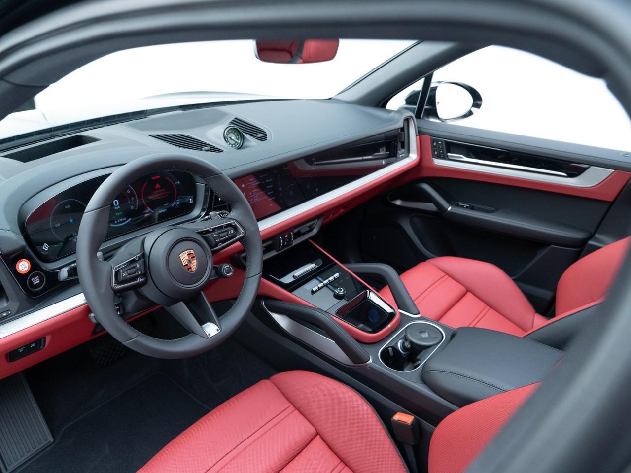 2026 Porsche Cayenne E-Hybrid Pompano Beach FL