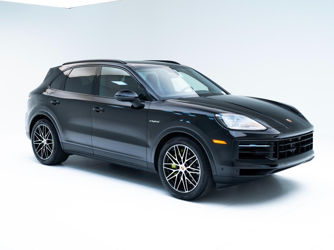 2026 Porsche Cayenne E-Hybrid Pompano Beach FL