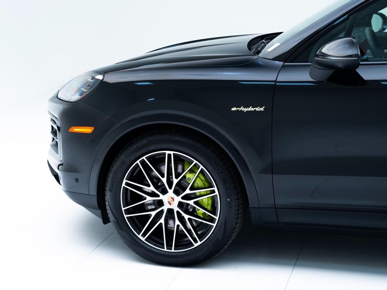 2026 Porsche Cayenne E-Hybrid Pompano Beach FL