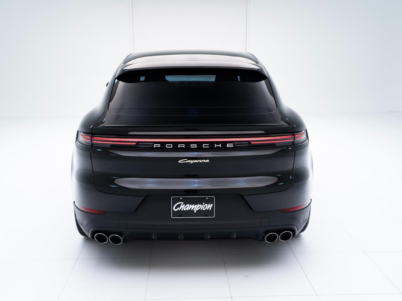 2026 Porsche Cayenne E-Hybrid Pompano Beach FL