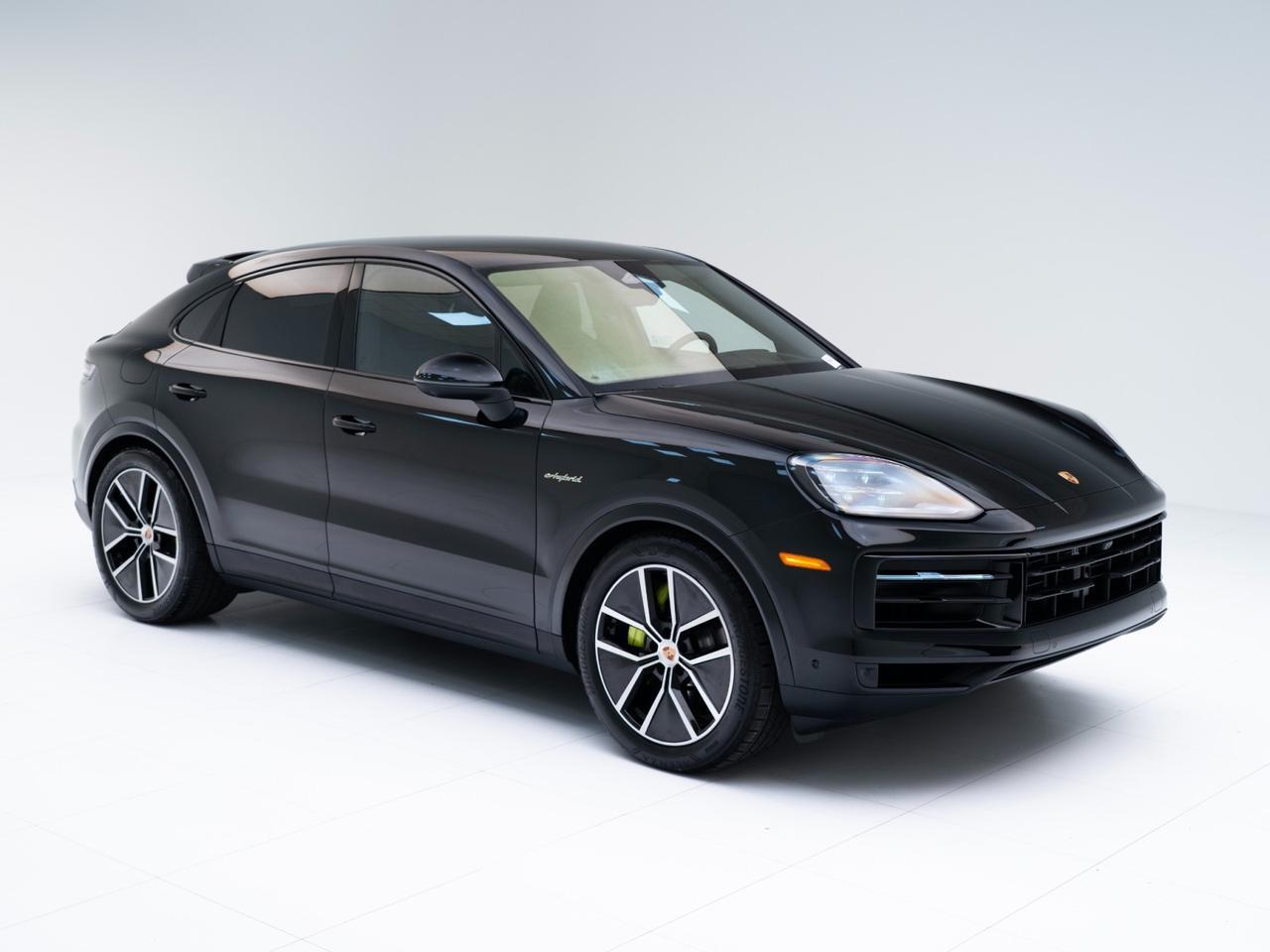 2026 Porsche Cayenne E-Hybrid Pompano Beach FL