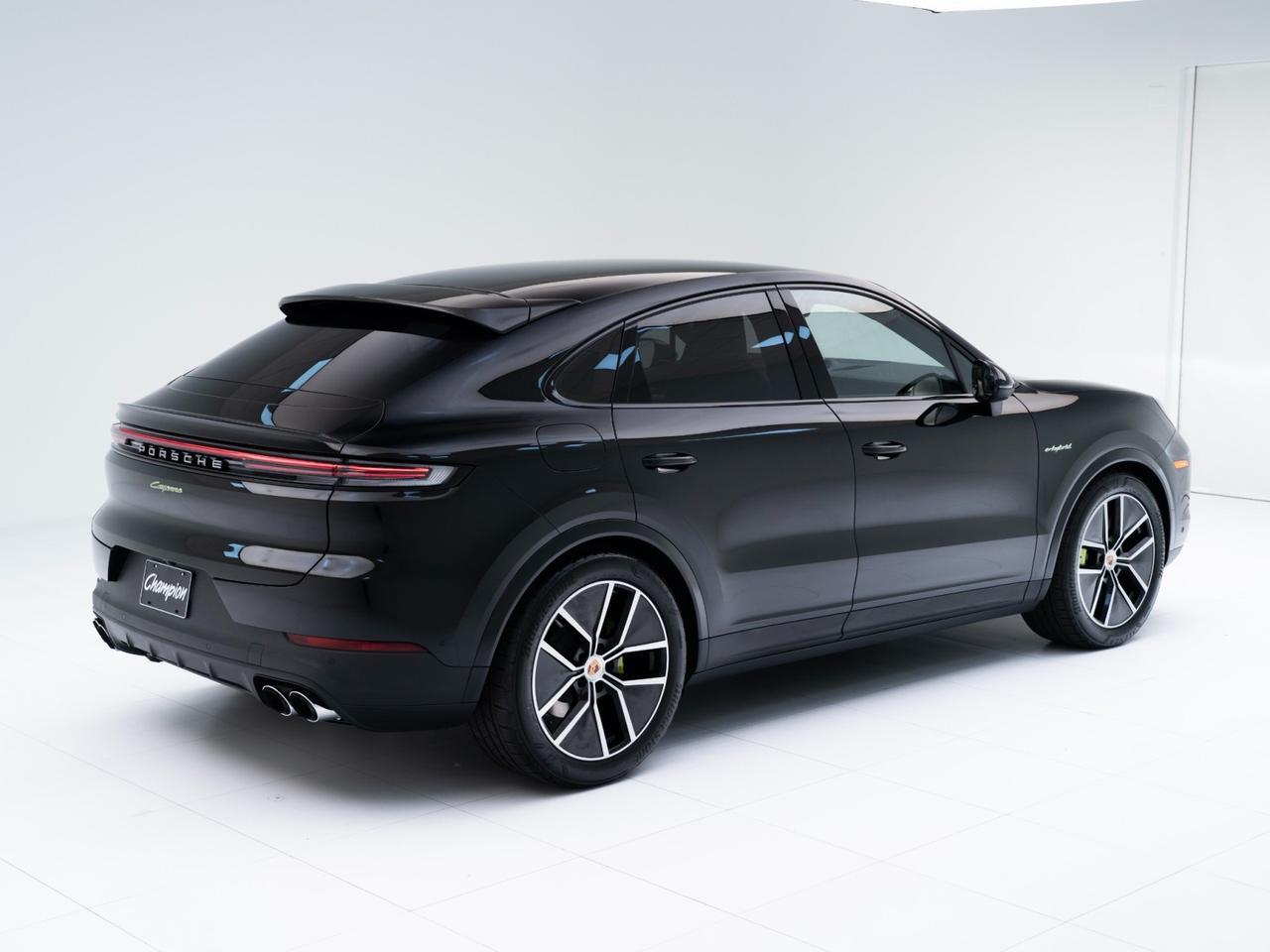 2026 Porsche Cayenne E-Hybrid Pompano Beach FL