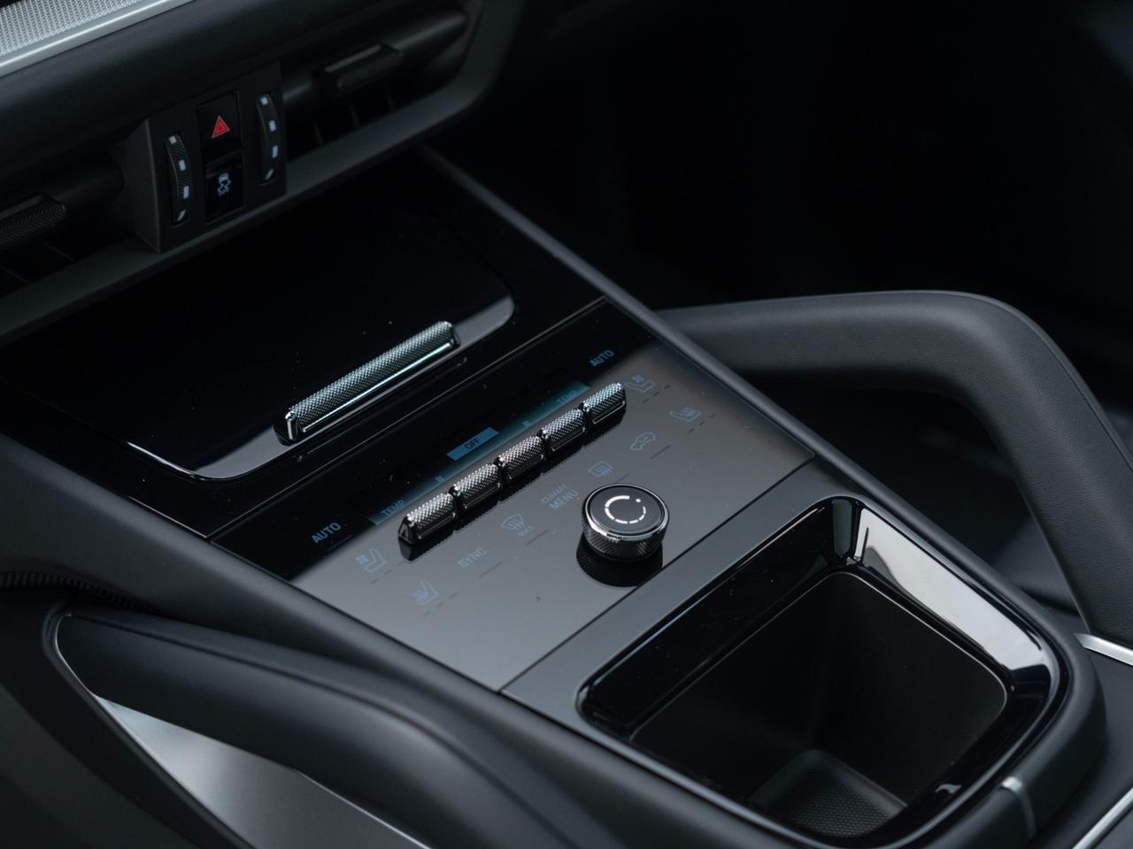 2026 Porsche Cayenne E-Hybrid Pompano Beach FL