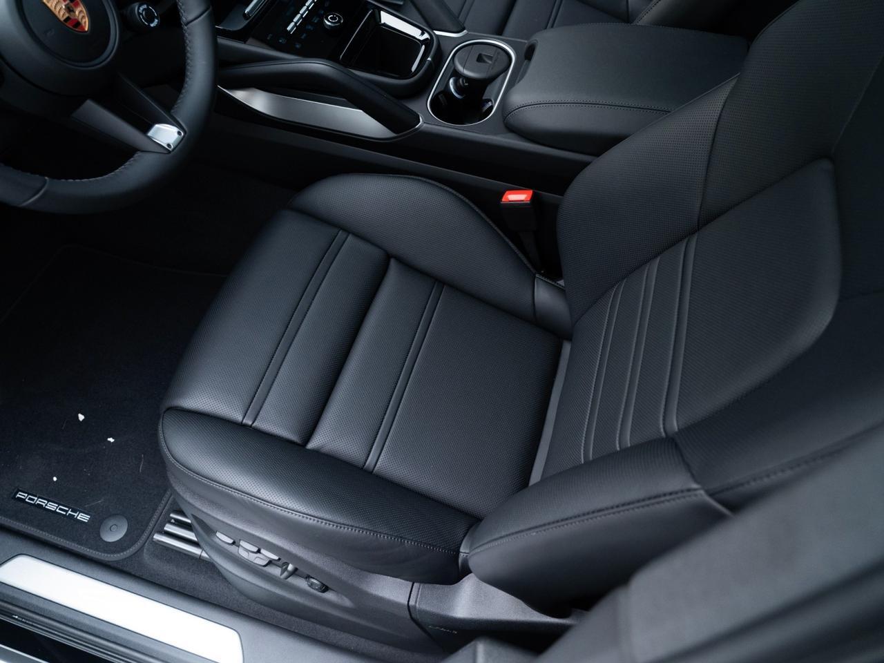 2026 Porsche Cayenne E-Hybrid Pompano Beach FL