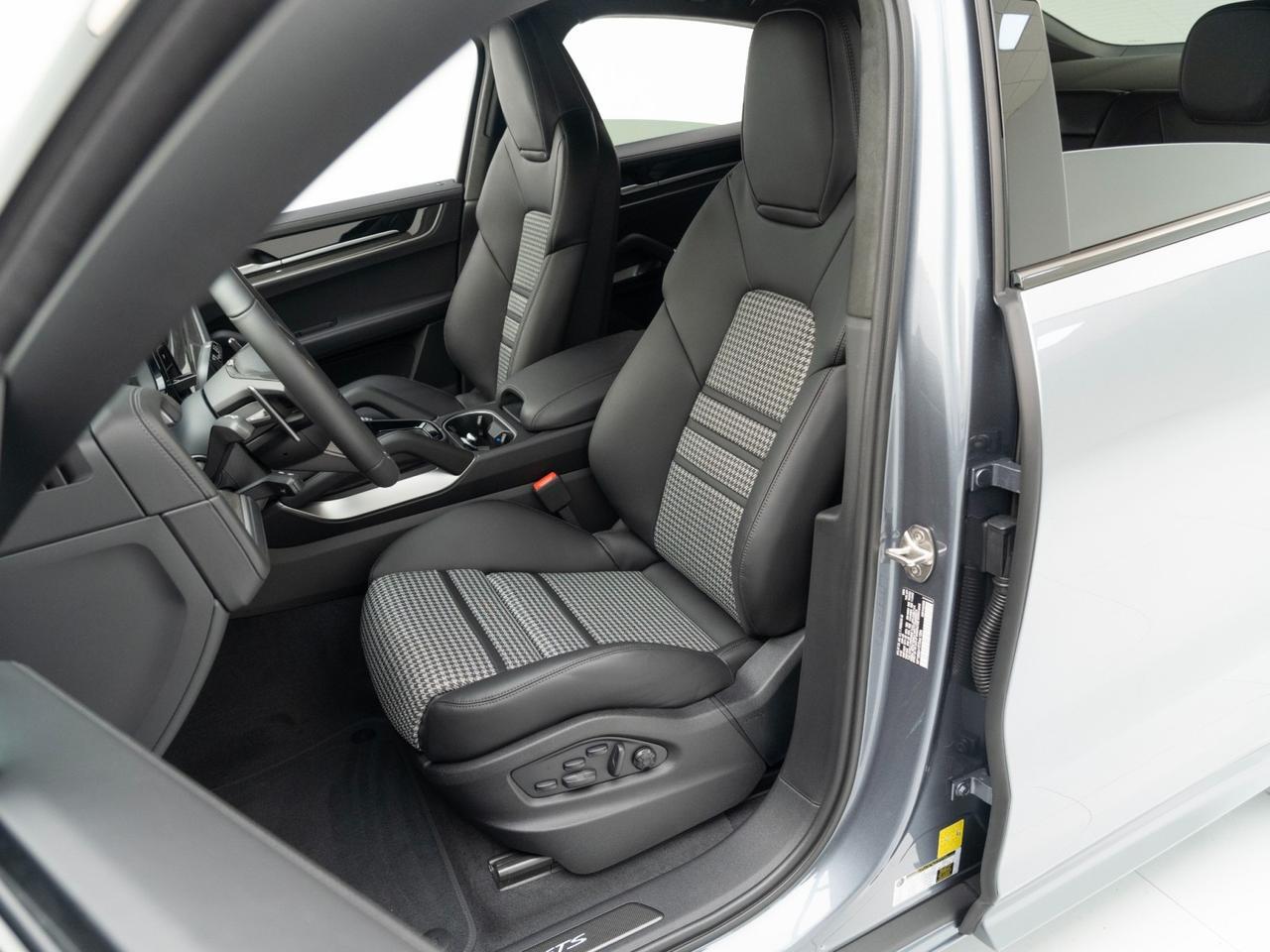 2026 Porsche Cayenne GTS Coupe Pompano Beach FL