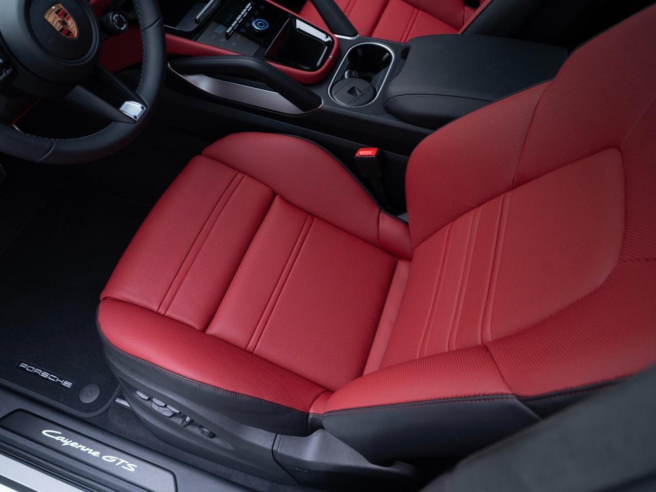 2026 Porsche Cayenne GTS Coupe Pompano Beach FL