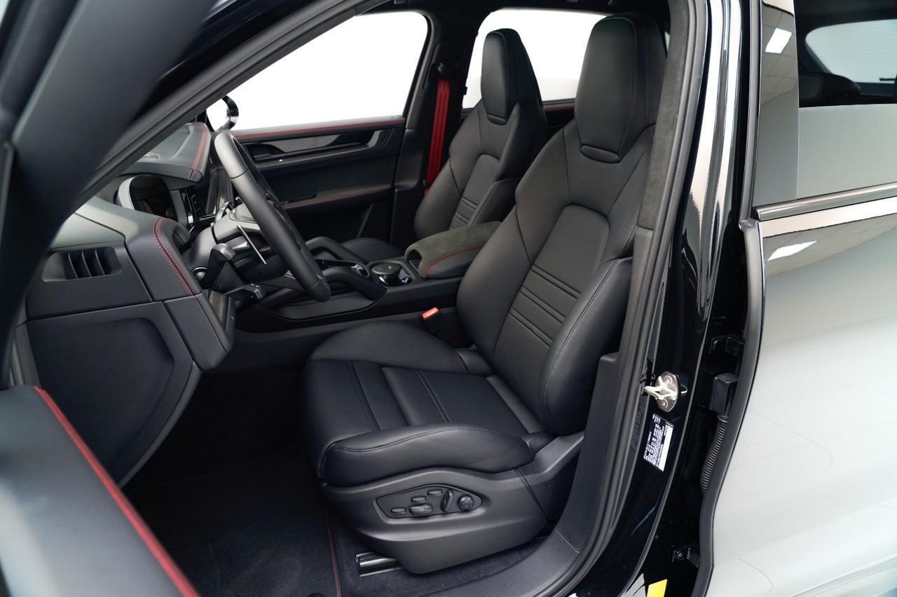 2026 Porsche Cayenne GTS Pompano Beach FL