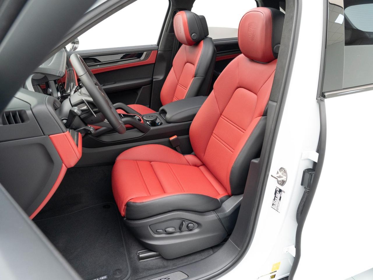 2026 Porsche Cayenne GTS Pompano Beach FL