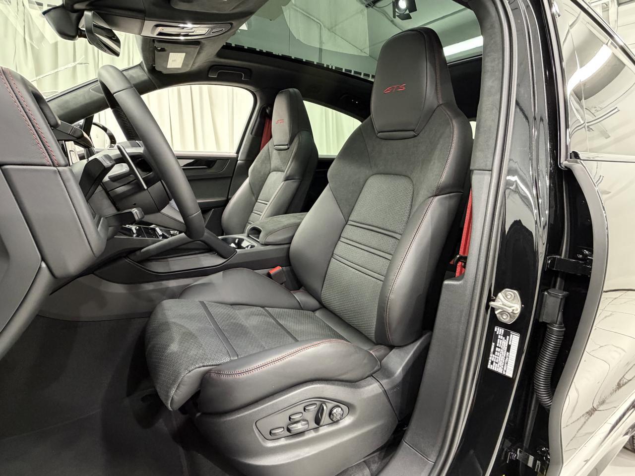 2026 Porsche Cayenne Gts Newark DE