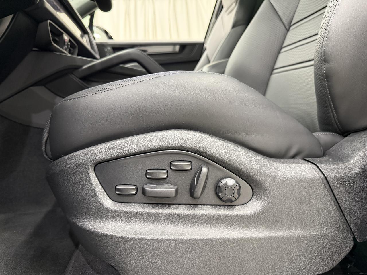 2026 Porsche Cayenne Gts Newark DE