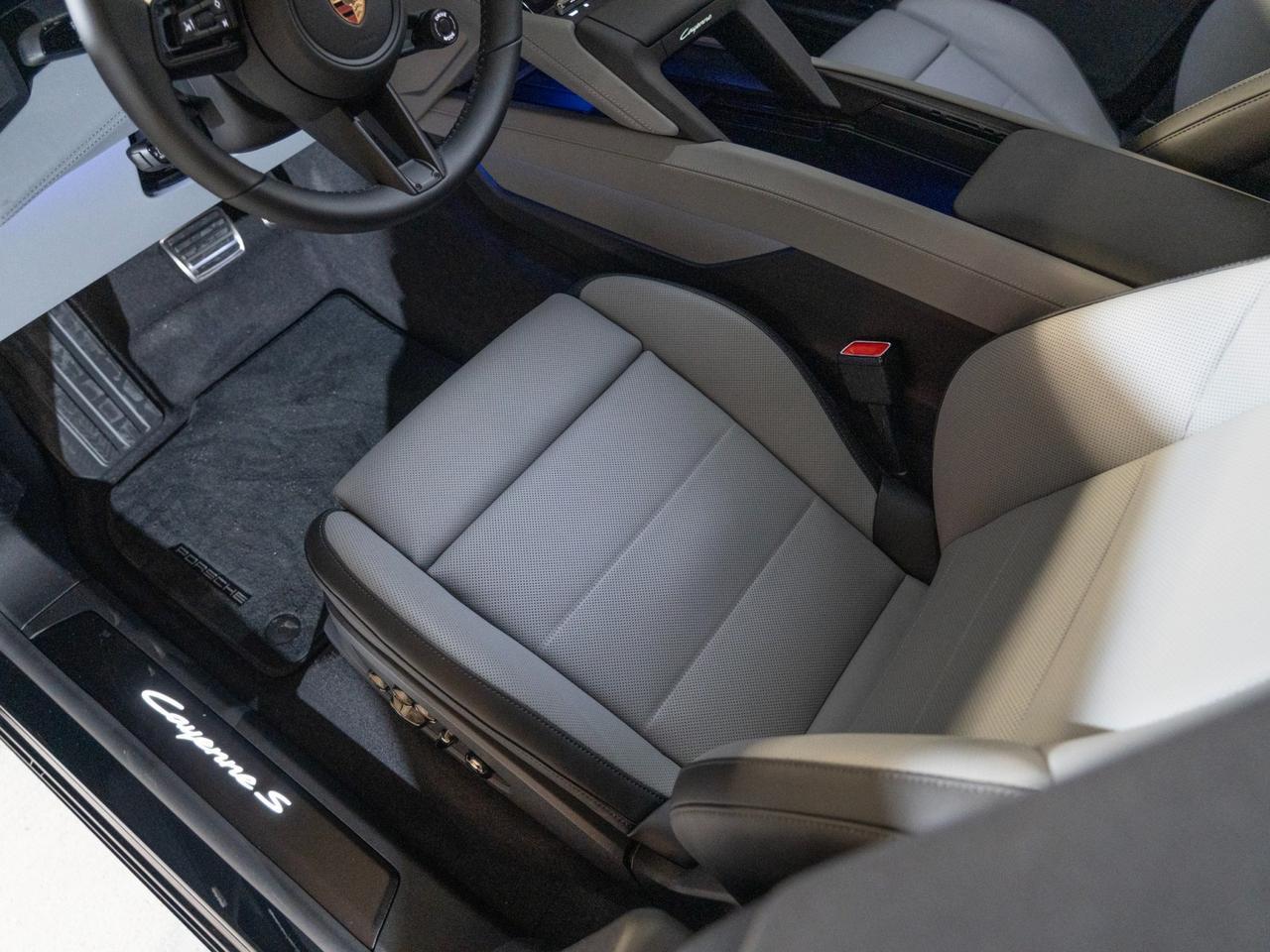 2026 Porsche Cayenne S Coupe Electric Pompano Beach FL