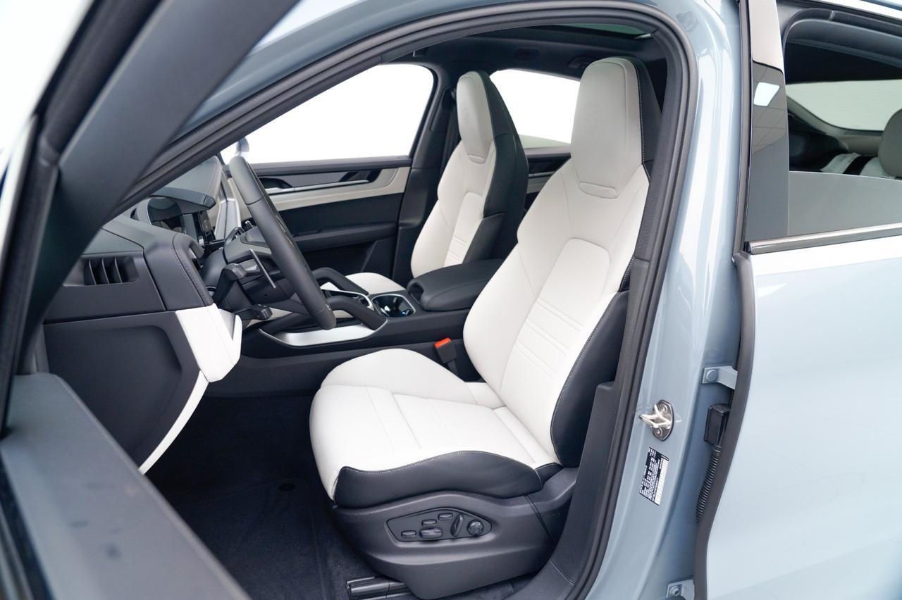 2026 Porsche Cayenne S Coupe Pompano Beach FL