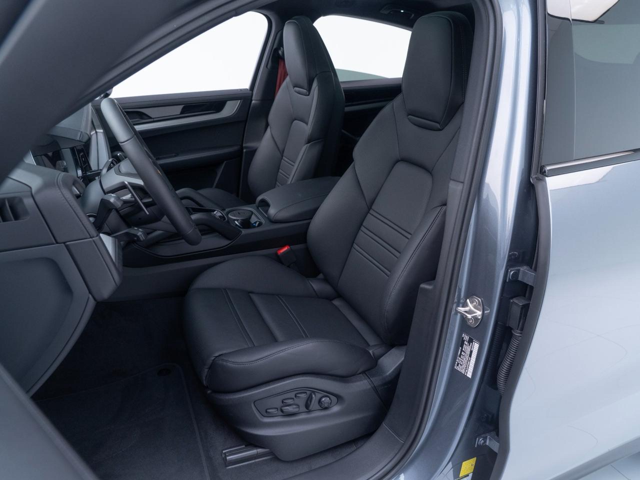 2026 Porsche Cayenne S Coupe Pompano Beach FL