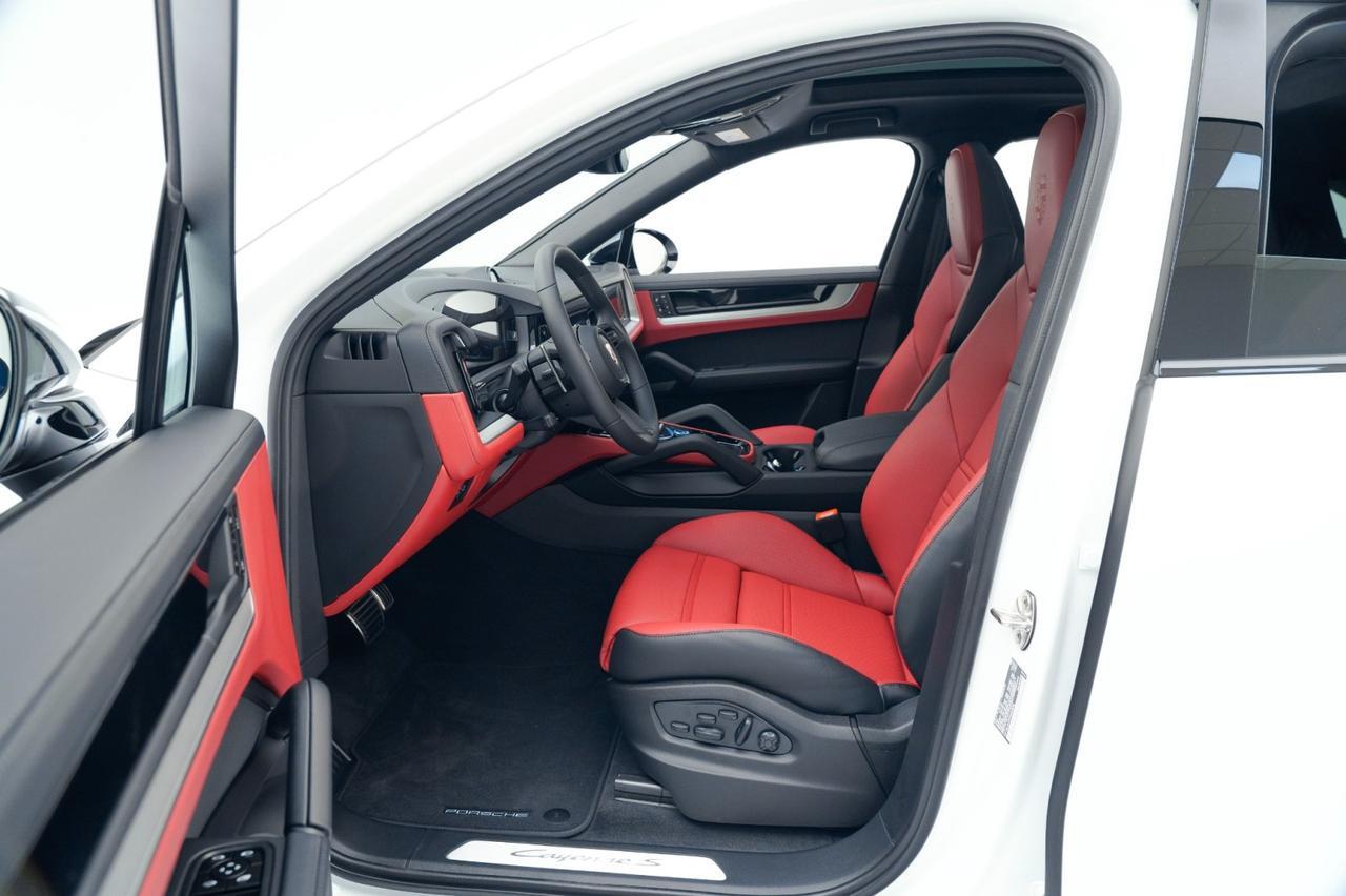 2026 Porsche Cayenne S Coupe Pompano Beach FL