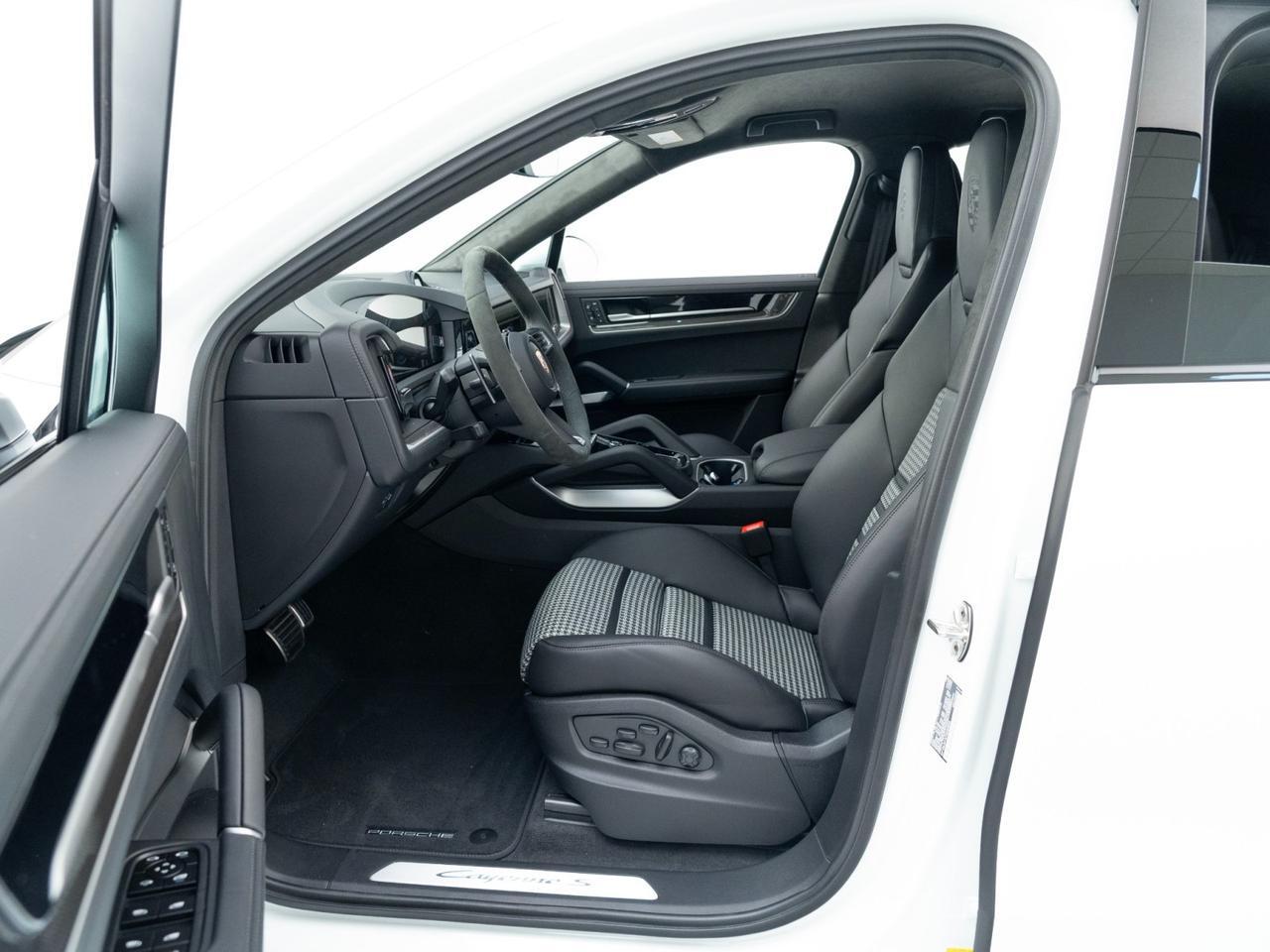 2026 Porsche Cayenne S Coupe Pompano Beach FL