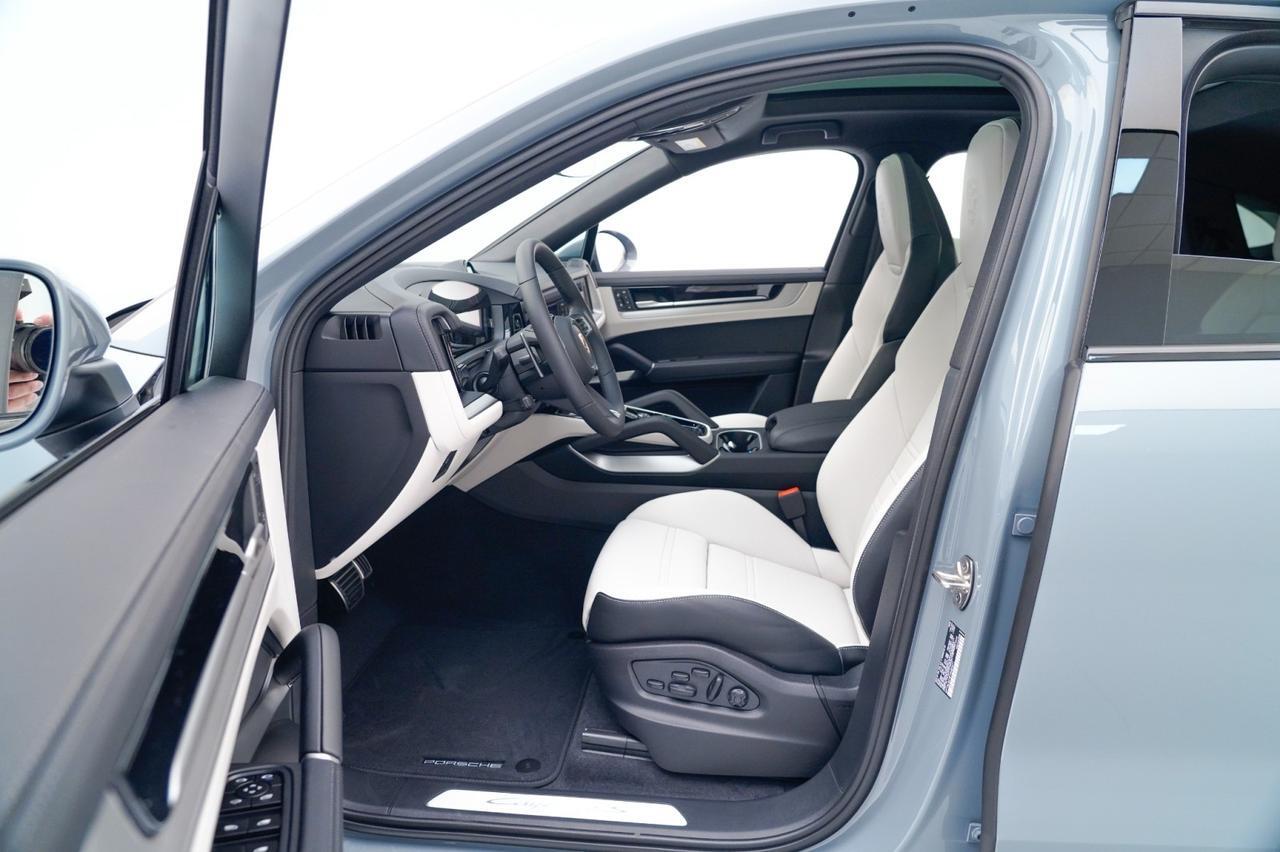 2026 Porsche Cayenne S Coupe Pompano Beach FL