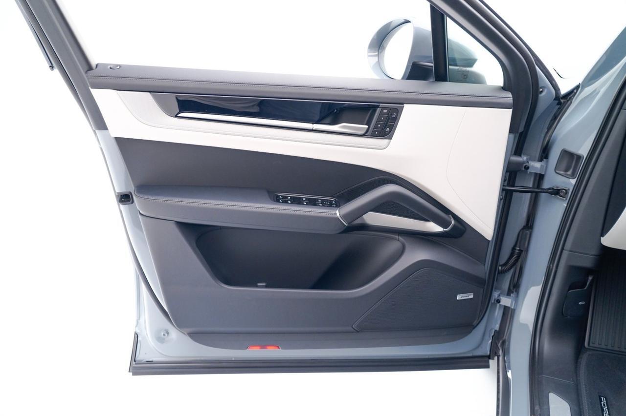 2026 Porsche Cayenne S Coupe Pompano Beach FL