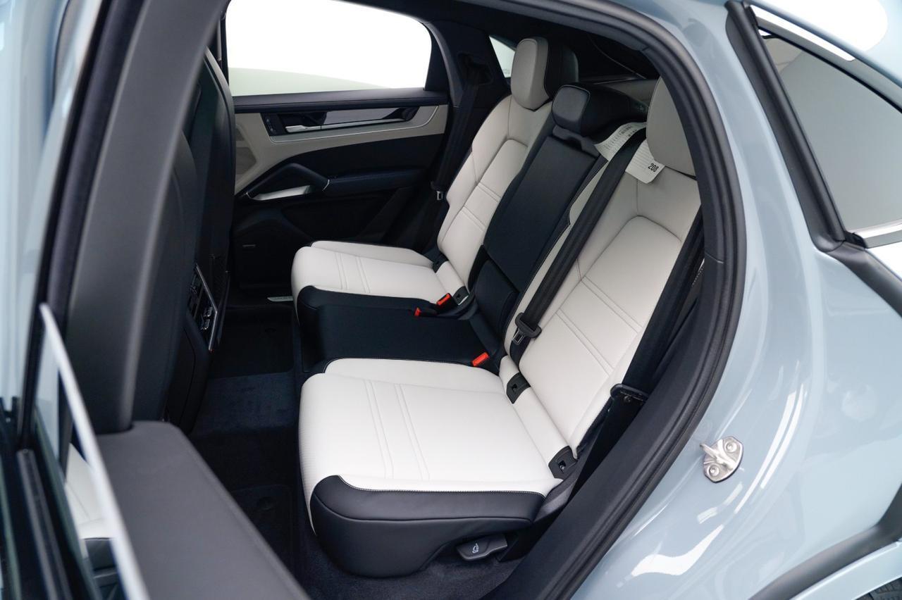 2026 Porsche Cayenne S Coupe Pompano Beach FL