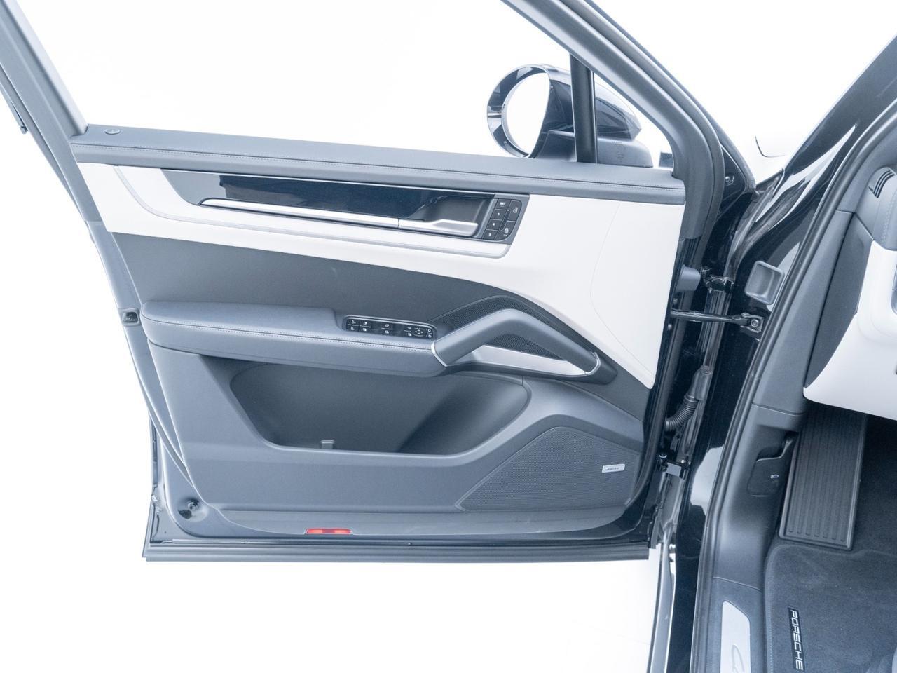 2026 Porsche Cayenne S Coupe Pompano Beach FL