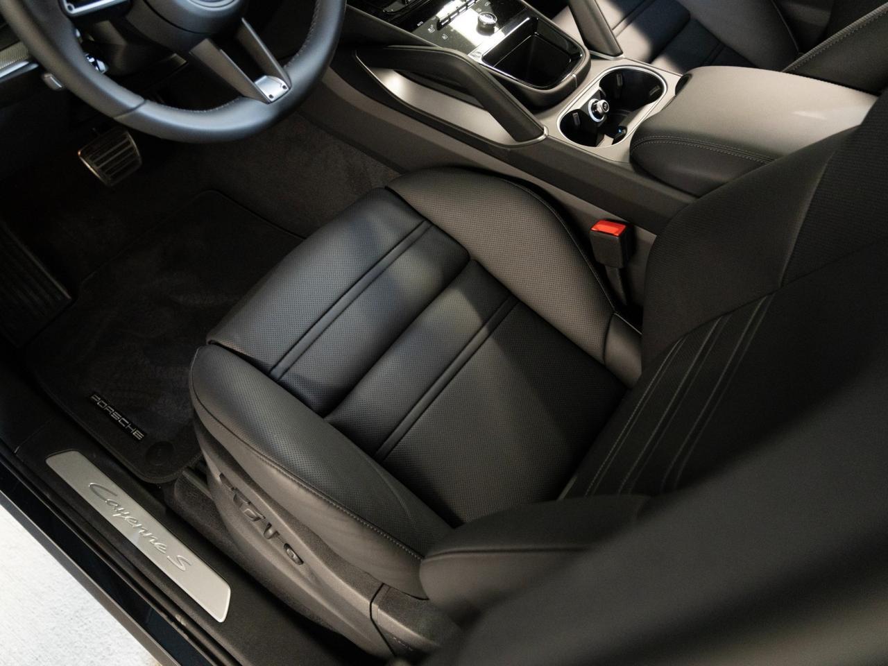 2026 Porsche Cayenne S Coupe Pompano Beach FL