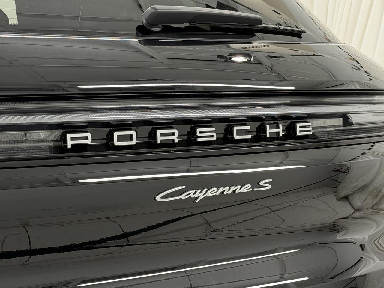 2026 Porsche Cayenne S E-Hybrid Newark DE