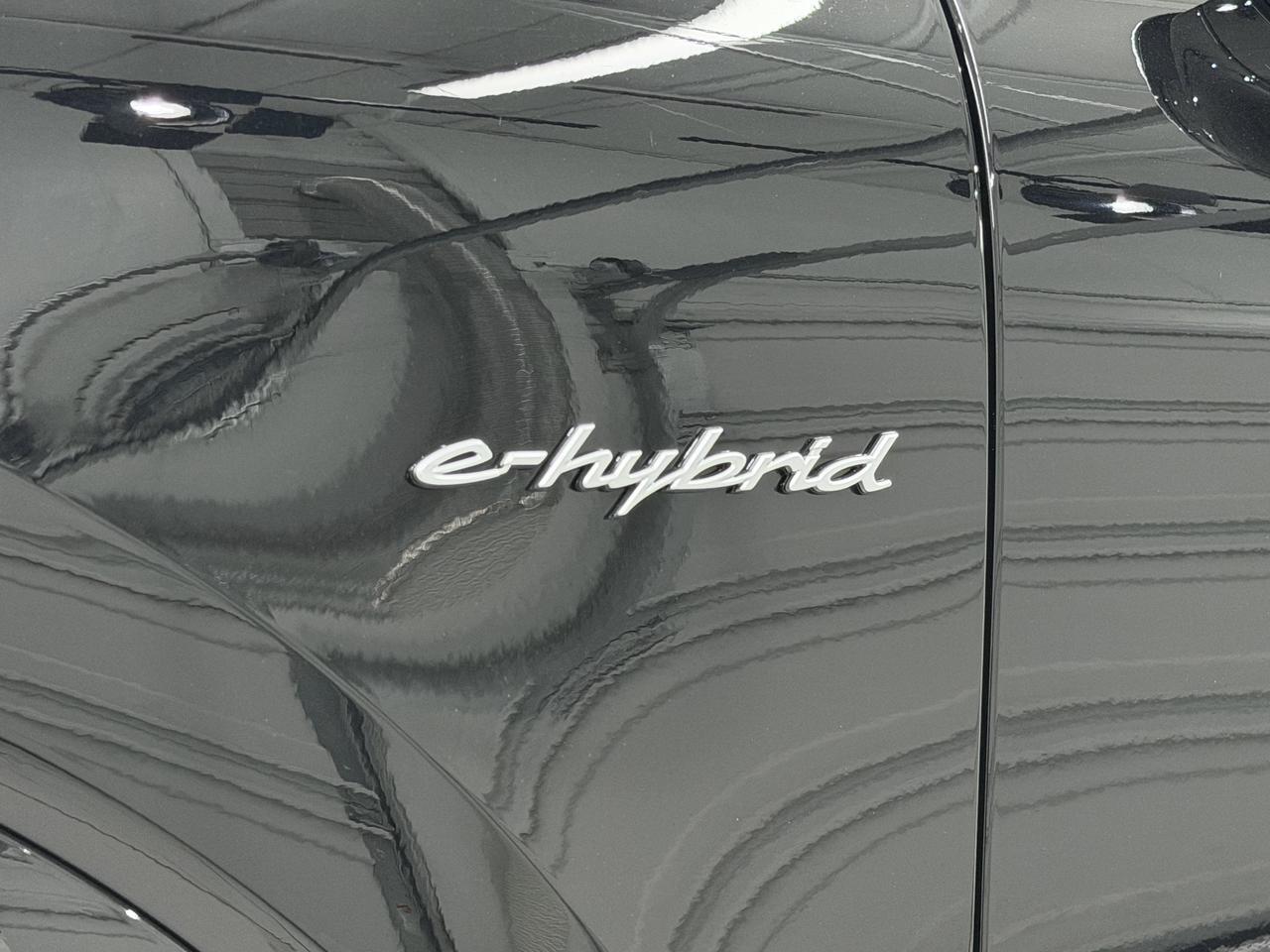 2026 Porsche Cayenne S E-Hybrid Newark DE