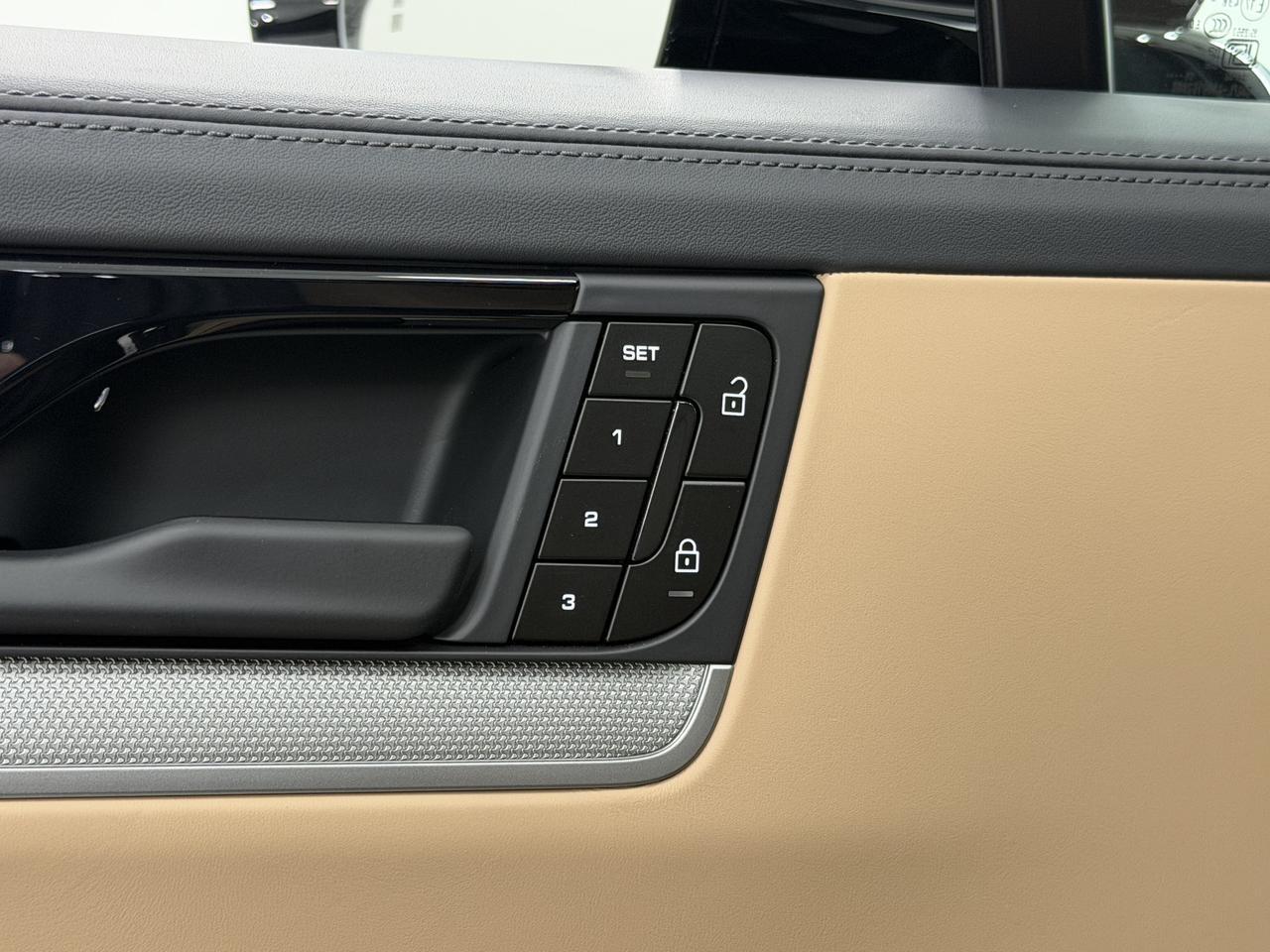 2026 Porsche Cayenne S E-Hybrid Newark DE