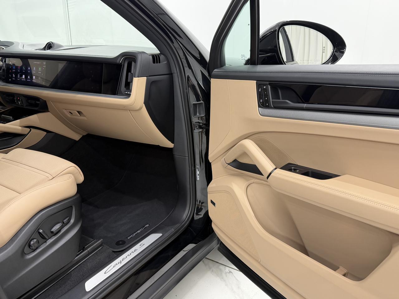 2026 Porsche Cayenne S E-Hybrid Newark DE