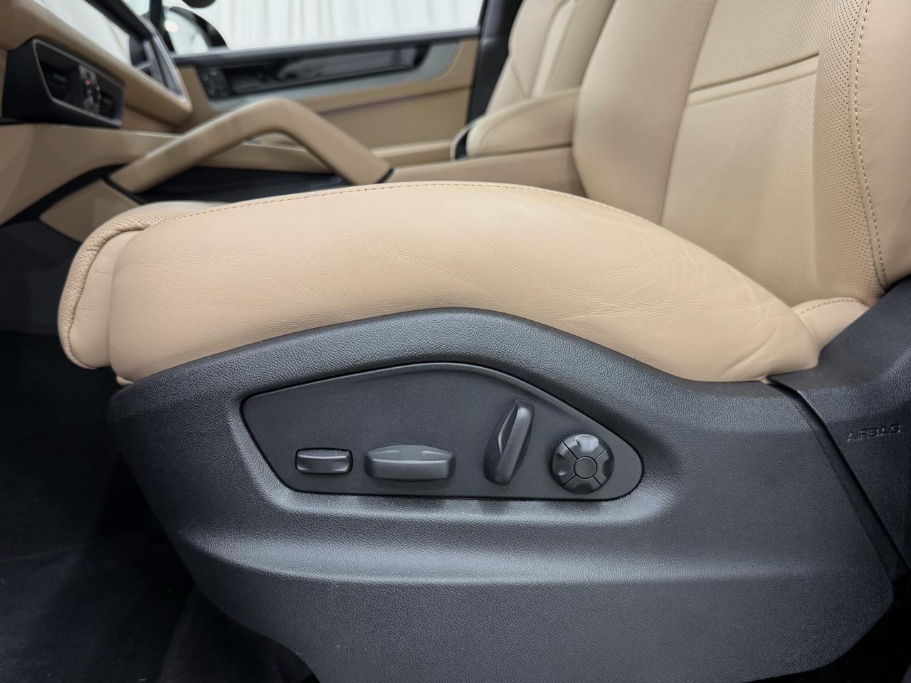 2026 Porsche Cayenne S E-Hybrid Newark DE