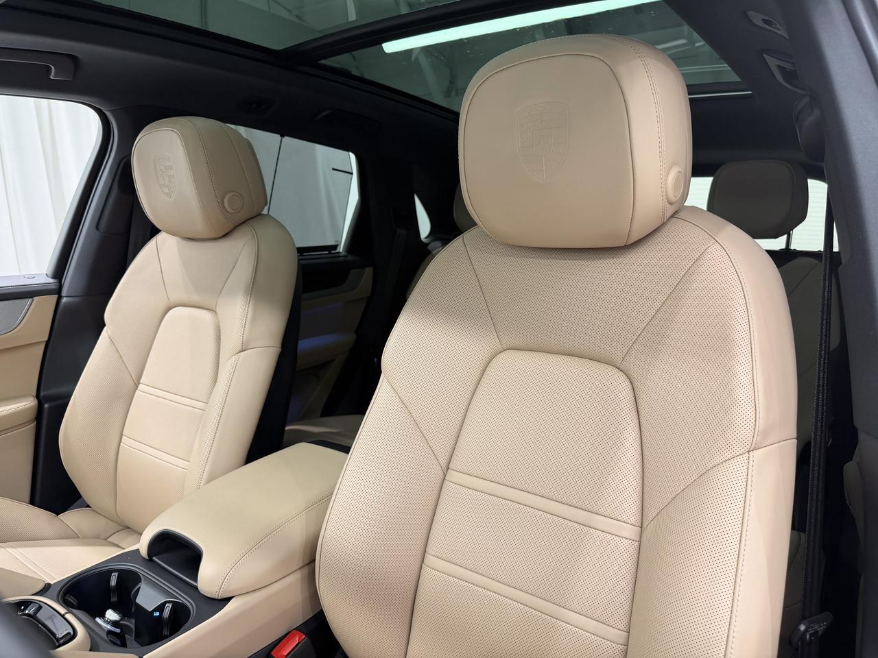 2026 Porsche Cayenne S E-Hybrid Newark DE