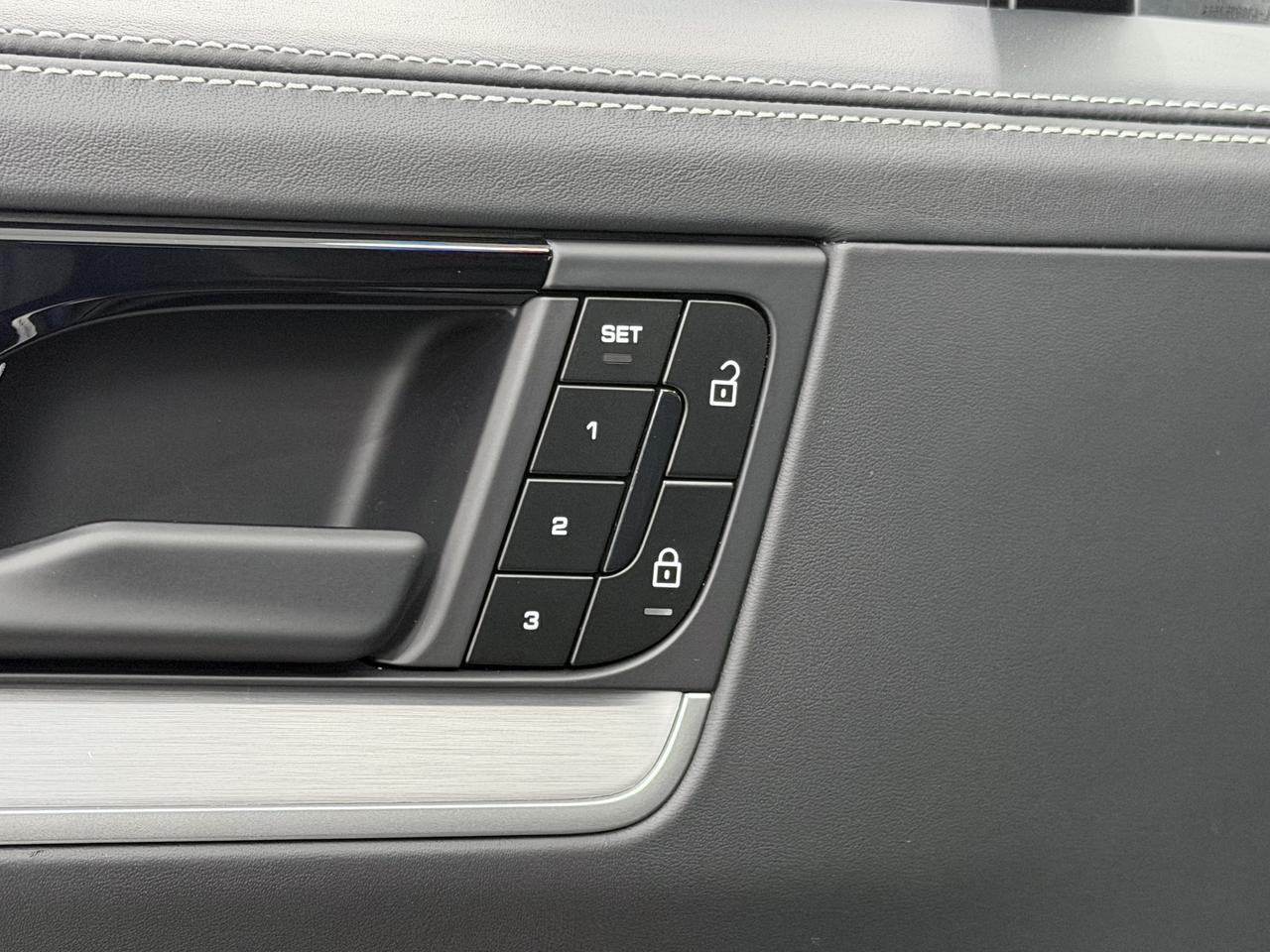 2026 Porsche Cayenne S E-Hybrid Newark DE