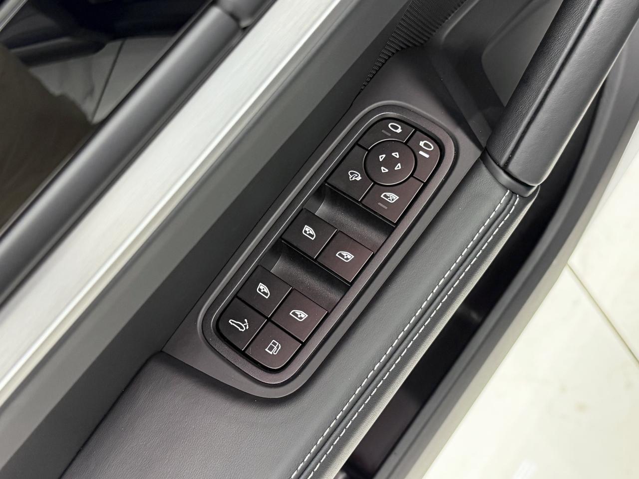 2026 Porsche Cayenne S E-Hybrid Newark DE