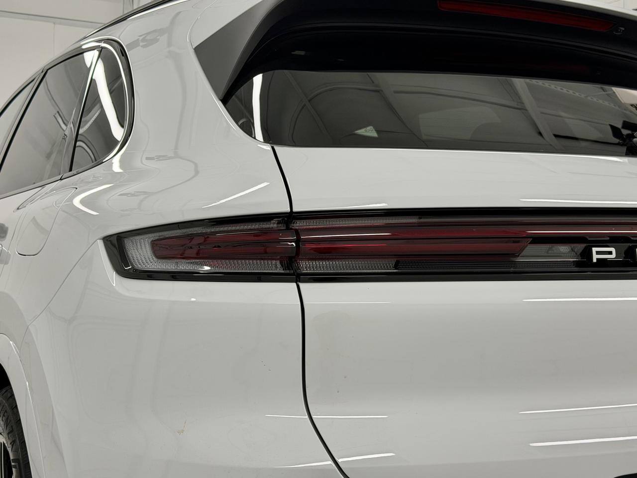 2026 Porsche Cayenne S E-Hybrid - Photo 18