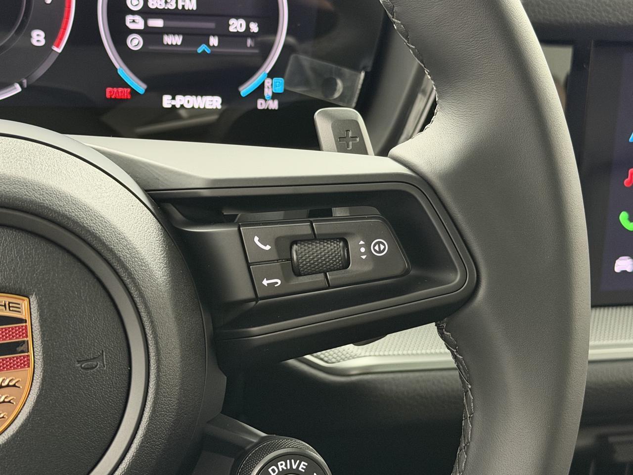 2026 Porsche Cayenne S E-Hybrid - Photo 49