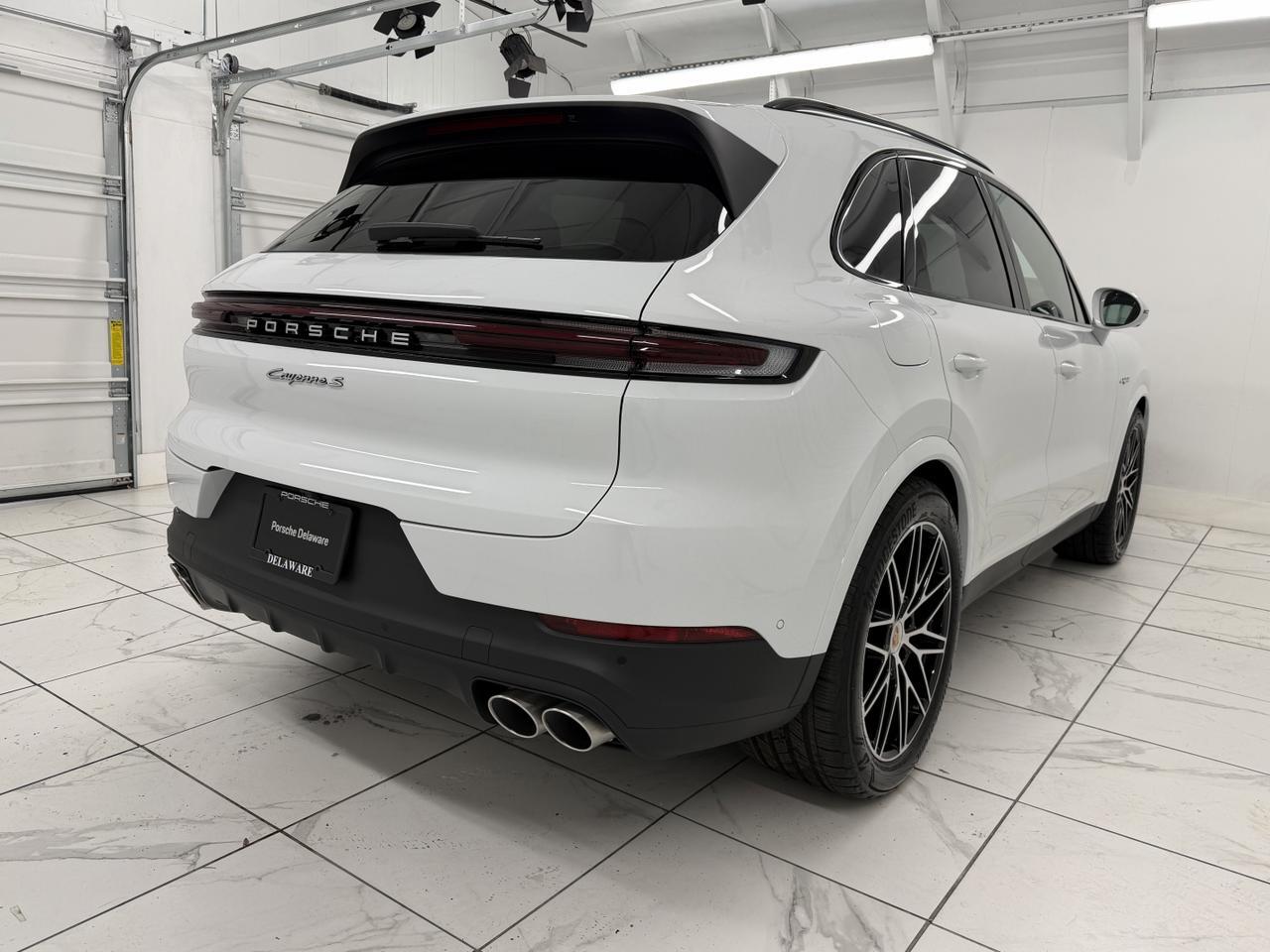 2026 Porsche Cayenne S E-Hybrid Newark DE