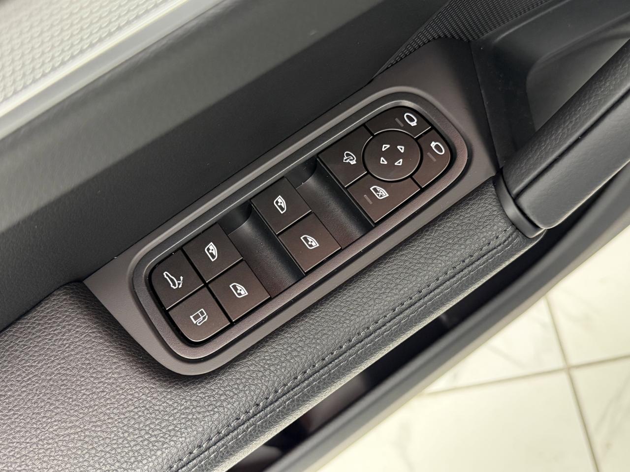 2026 Porsche Cayenne S E-Hybrid Newark DE