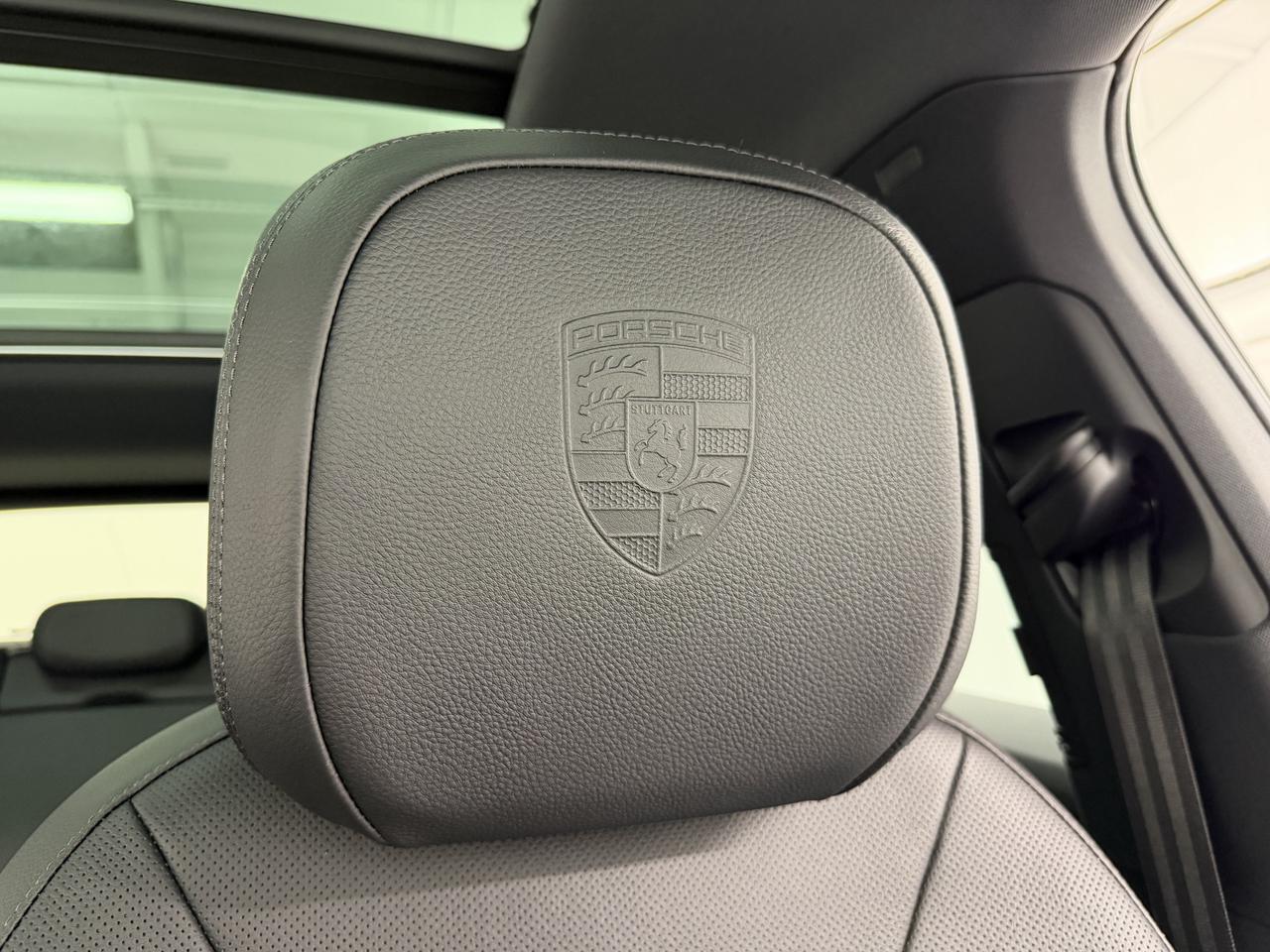 2026 Porsche Cayenne S E-Hybrid - Photo 34