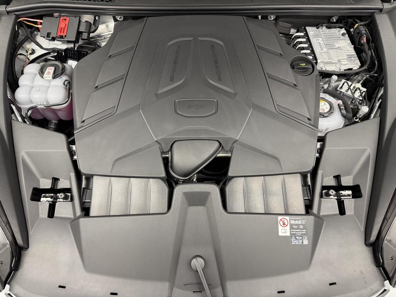 2026 Porsche Cayenne S E-Hybrid - Photo 61