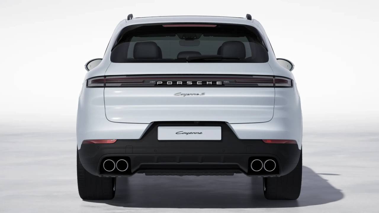 2026 Porsche Cayenne S E-Hybrid Newark DE